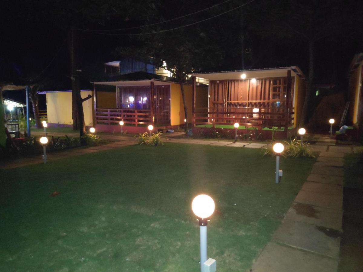 Sea Front Beach Huts Patnem Beach Exterior photo
